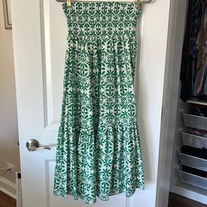 Zara skirt can be worn as a tube dress